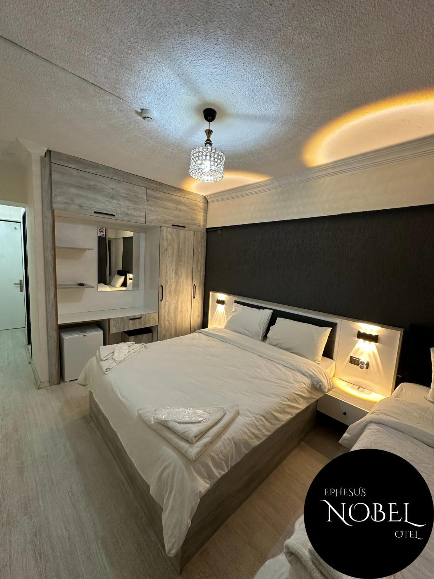 Ephesus Nobel Otel Selçuk Bagian luar foto
