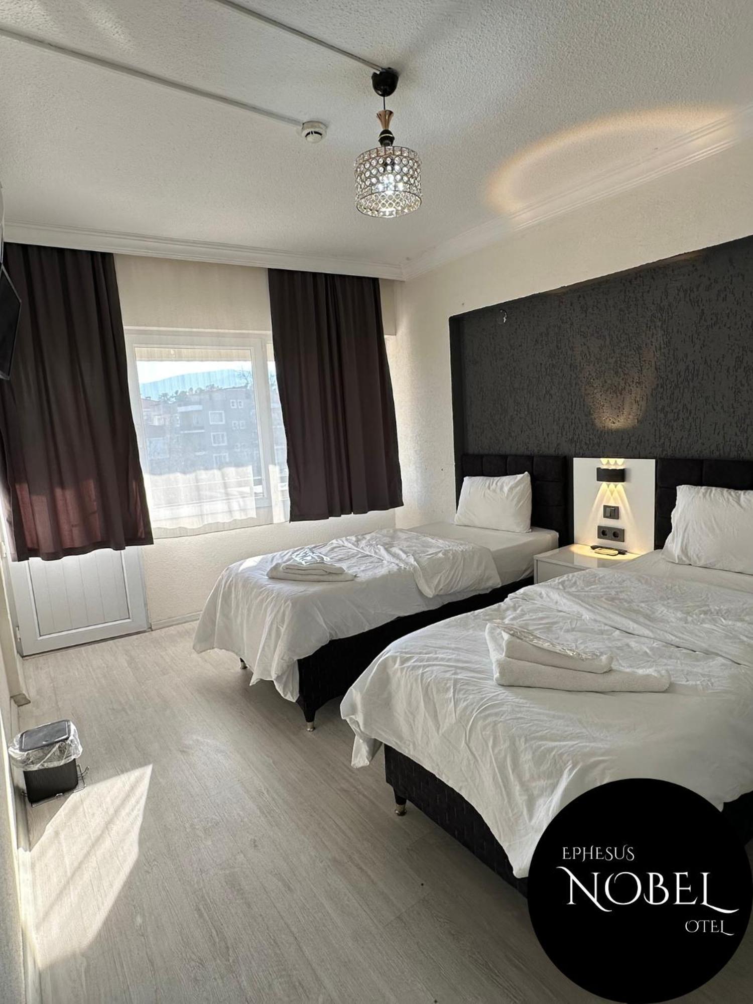 Ephesus Nobel Otel Selçuk Bagian luar foto