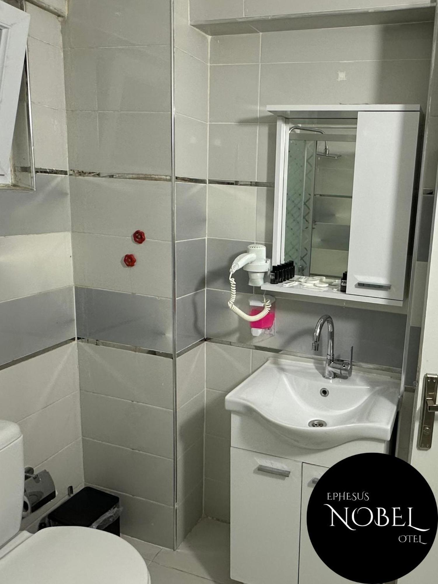 Ephesus Nobel Otel Selçuk Bagian luar foto