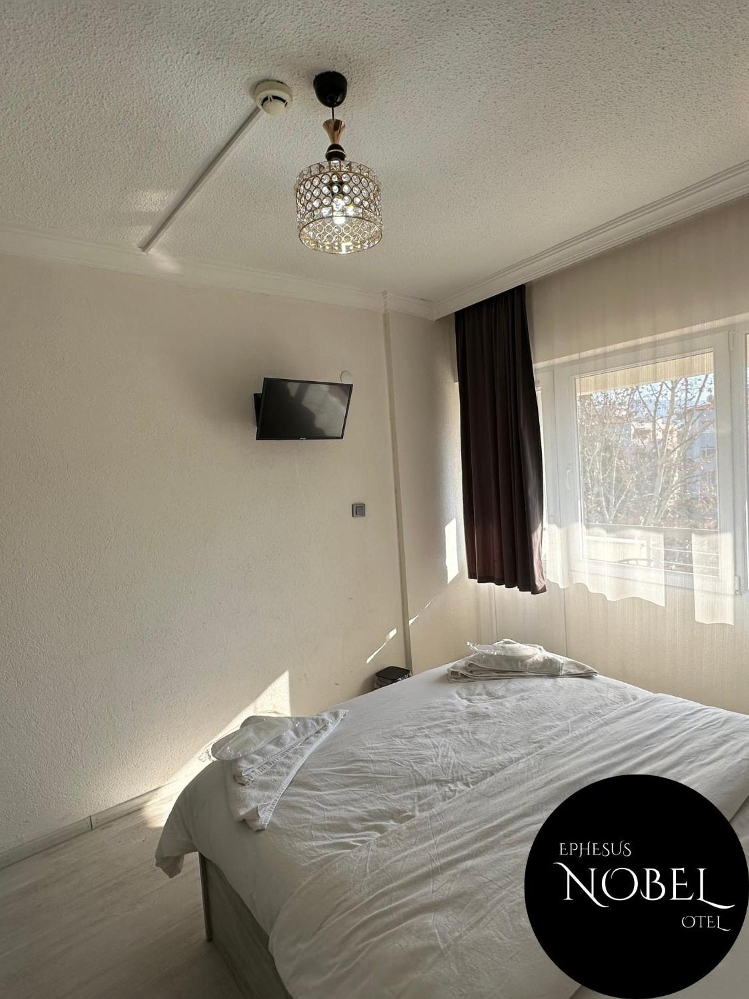 Ephesus Nobel Otel Selçuk Bagian luar foto