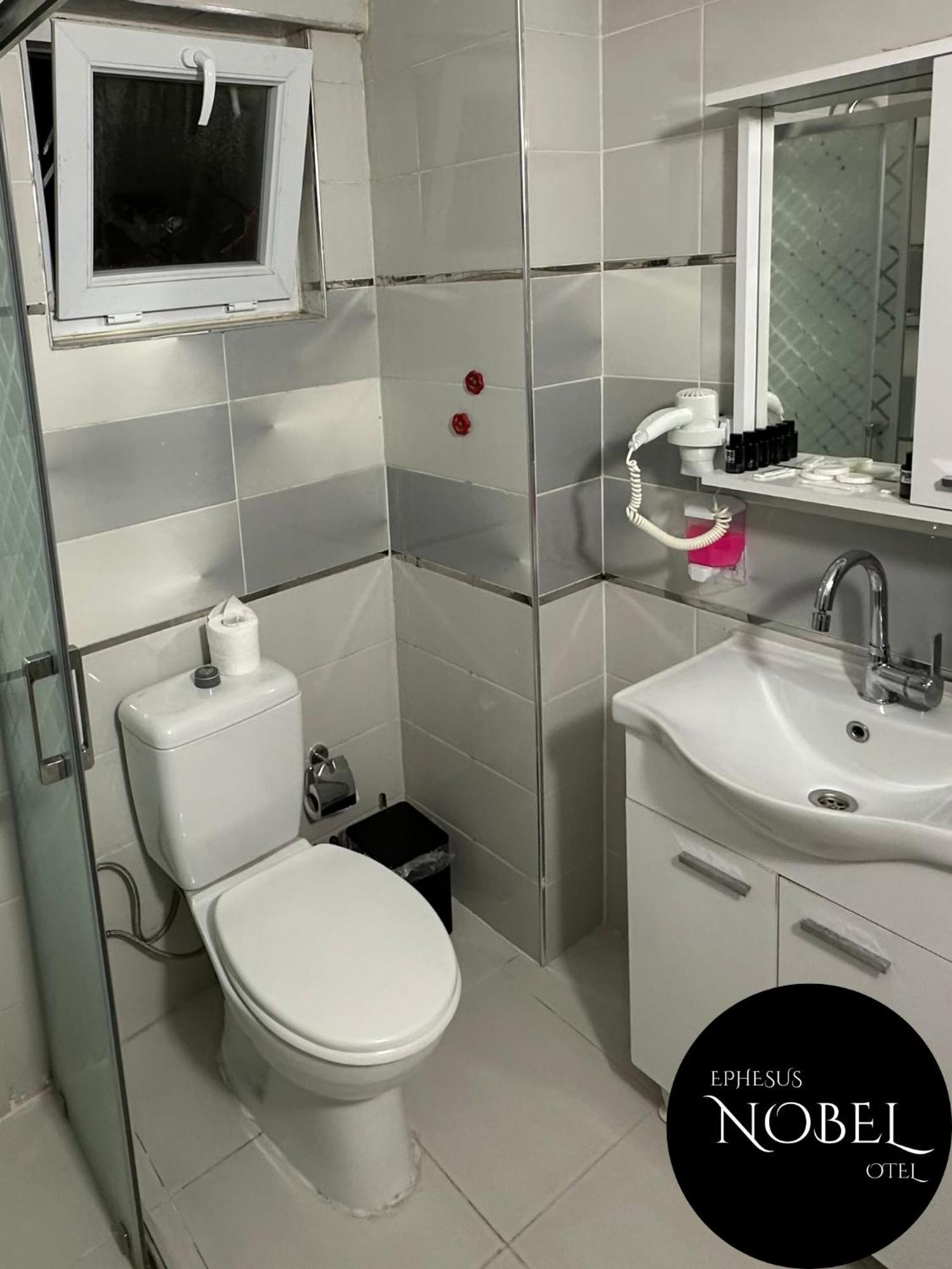 Ephesus Nobel Otel Selçuk Bagian luar foto